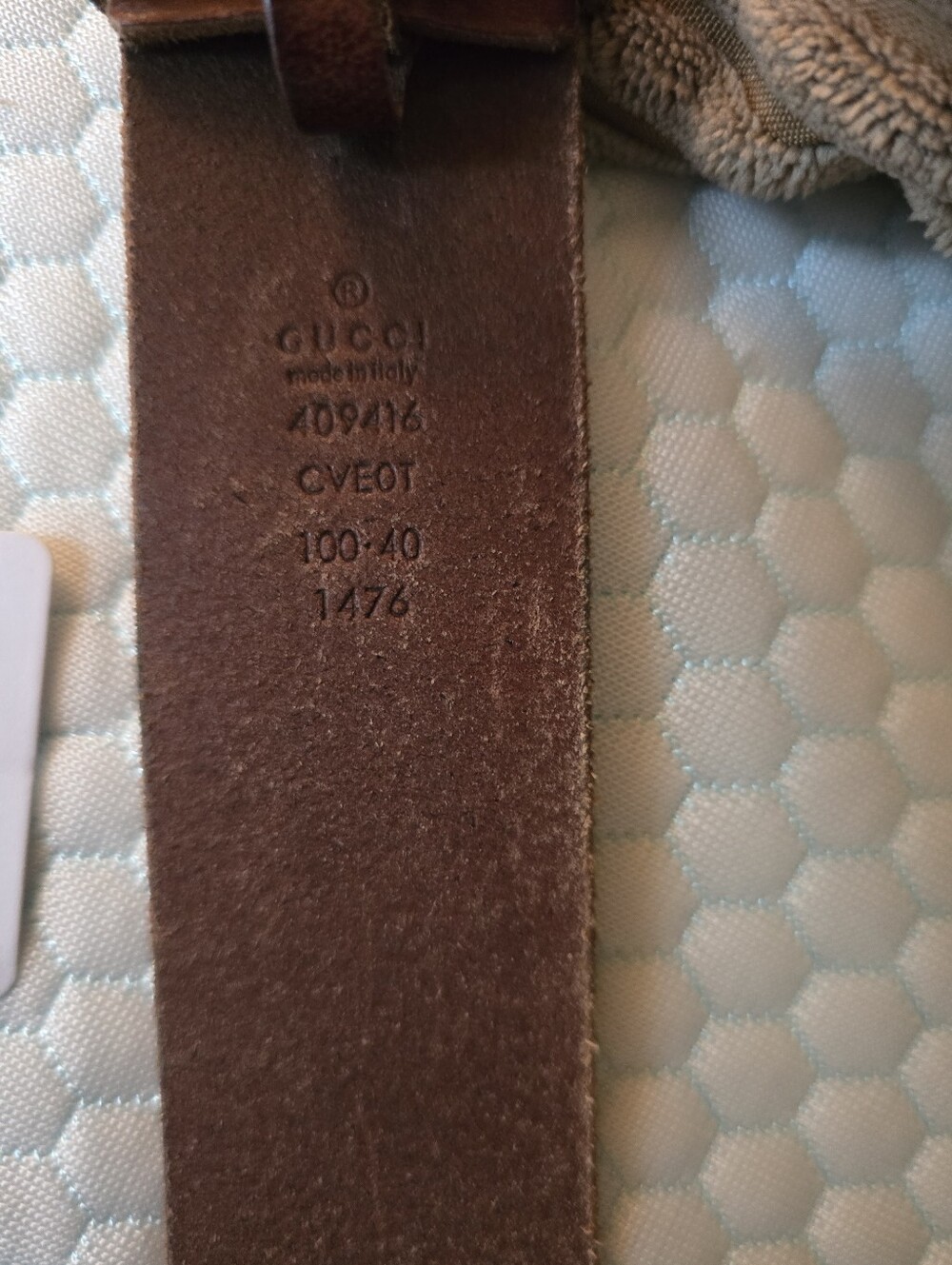 GG GUCCI Logo Brown Leather Belt with Gold Buckle - Picture 4 of 5